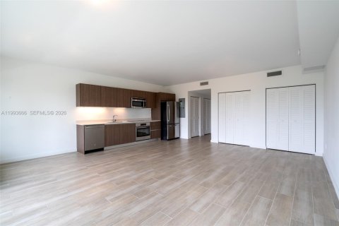 Condo in Miami, Florida  № 2063386 - photo 4
