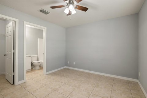 Villa ou maison à vendre à Vero Beach, Floride: 3 chambres, 105.17 m2 № 2389942 - photo 16