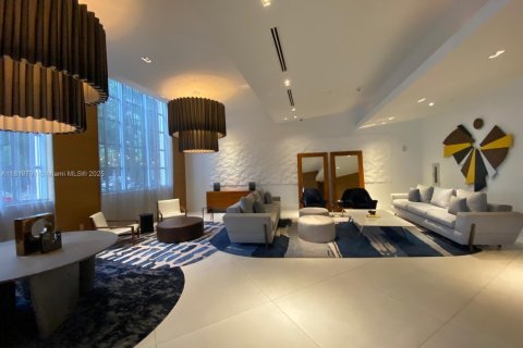 Condo in Miami, Florida, 2 bedrooms  № 1779518 - photo 23