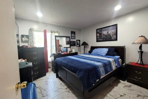 Casa en venta en Kissimmee, Florida, 3 dormitorios, 118.91 m2 № 2213436 - foto 13