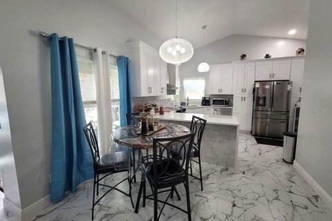Casa en venta en Kissimmee, Florida, 3 dormitorios, 118.91 m2 № 2213436 - foto 8