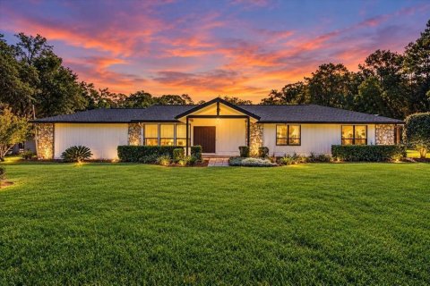 Casa en Gainesville, Florida 2 dormitorios, 168.52 m2 № 2379022