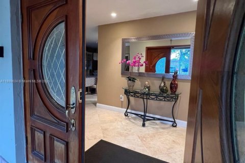 Villa ou maison à vendre à Miami Lakes, Floride: 3 chambres, 224.17 m2 № 1954550 - photo 4