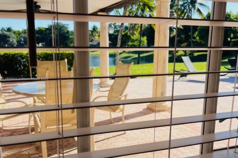 Villa ou maison à vendre à Miami Lakes, Floride: 3 chambres, 224.17 m2 № 1954550 - photo 25