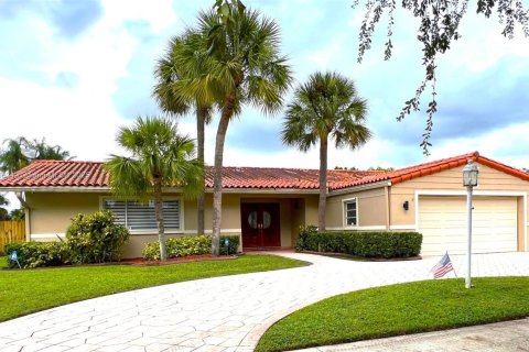 Villa ou maison à vendre à Miami Lakes, Floride: 3 chambres, 224.17 m2 № 1954550 - photo 1