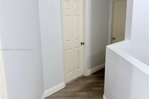 Townhouse in Miramar, Florida 4 bedrooms, 154.78 sq.m. № 2066404 - photo 27