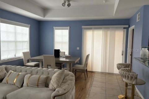 Copropriété à vendre à Sarasota, Floride: 2 chambres, 98.29 m2 № 1721736 - photo 7