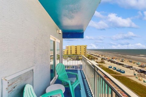 Condo in New Smyrna Beach, Florida, 1 bedroom  № 2238706 - photo 5