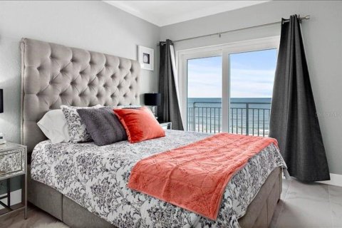 Condo in New Smyrna Beach, Florida, 1 bedroom  № 2238706 - photo 23
