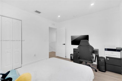 Townhouse in Homestead, Florida 4 bedrooms, 171.87 sq.m. № 1889424 - photo 29