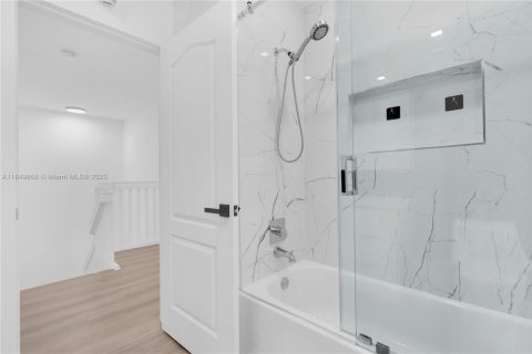 Townhouse in Homestead, Florida 4 bedrooms, 171.87 sq.m. № 1889424 - photo 27