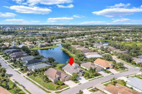 House in Bradenton, Florida 4 bedrooms, 268.95 sq.m. № 1836891 - photo 7