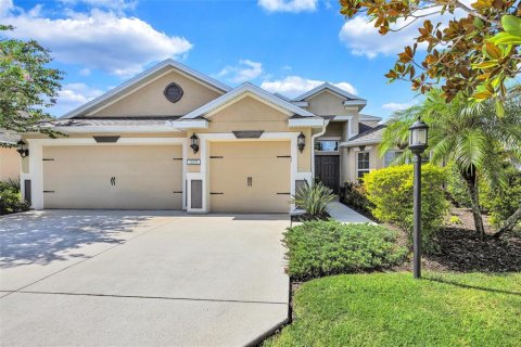 House in Bradenton, Florida 4 bedrooms, 268.95 sq.m. № 1836891 - photo 19