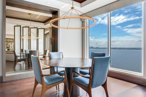 Condo in Tampa, Florida, 5 bedrooms  № 549287 - photo 15