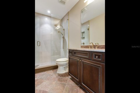 Condo in Tampa, Florida, 5 bedrooms  № 549287 - photo 26