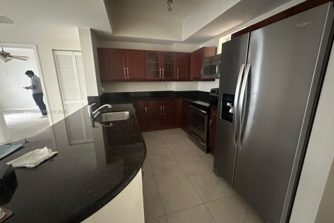 Copropriété à vendre à Miami, Floride: 2 chambres, 112.13 m2 № 1768641 - photo 4