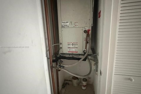 Copropriété à vendre à Miami, Floride: 2 chambres, 112.13 m2 № 1768641 - photo 7