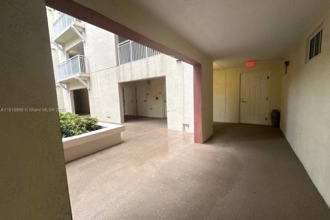 Copropriété à vendre à Miami, Floride: 2 chambres, 112.13 m2 № 1768641 - photo 3