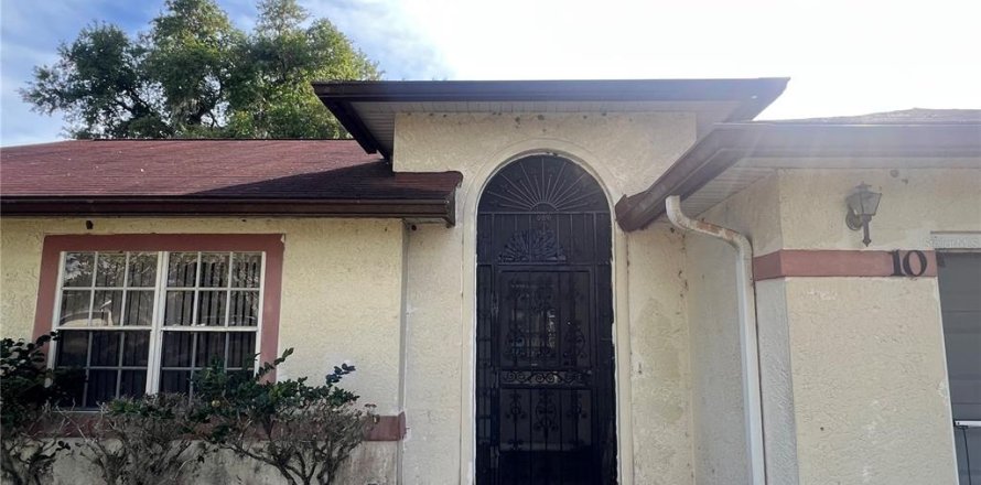 House in Ocala, Florida 3 bedrooms, 213.86 sq.m. № 1575200