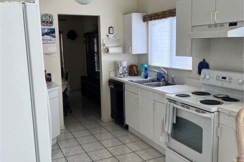 House in Ocala, Florida 3 bedrooms, 213.86 sq.m. № 1575200 - photo 6