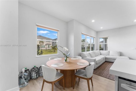 Купить виллу или дом в Уэстлейк, Флорида 3 спальни, 239.59м2, № 2043636 - фото 10