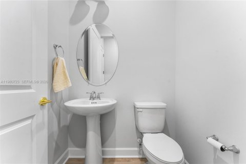 Купить виллу или дом в Уэстлейк, Флорида 3 спальни, 239.59м2, № 2043636 - фото 16