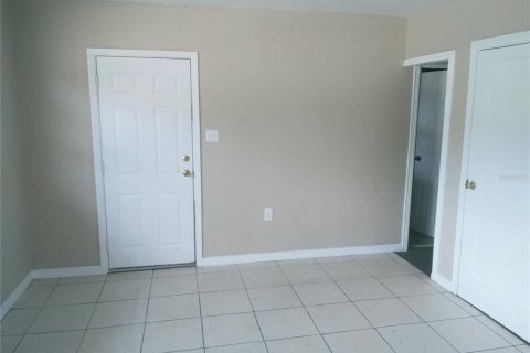 Apartamento en alquiler en Saint Petersburg, Florida, 1 habitación, 41.06 m2 № 1823149 - foto 4