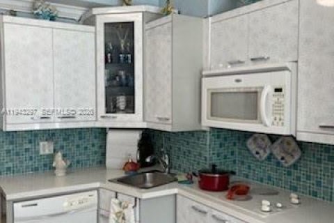 Copropriété à vendre à Miami Beach, Floride: 1 chambre, 32.05 m2 № 1999632 - photo 25