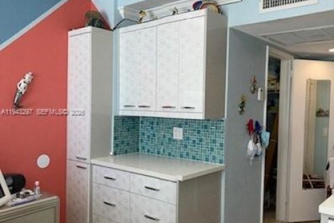 Copropriété à vendre à Miami Beach, Floride: 1 chambre, 32.05 m2 № 1999632 - photo 24