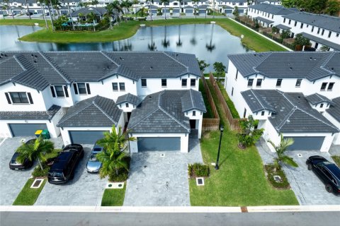 Touwnhouse à Dania Beach, Floride 3 chambres, 176.14 m2 № 2278609