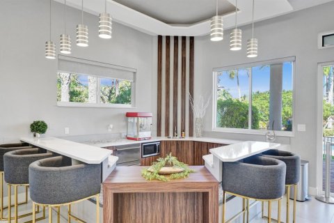 Touwnhouse à louer à Pembroke Pines, Floride: 3 chambres, 160.35 m2 № 2384915 - photo 21