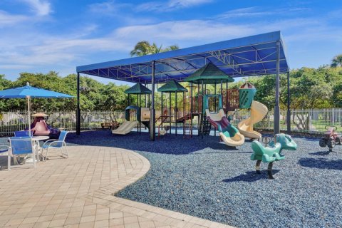 Touwnhouse à louer à Pembroke Pines, Floride: 3 chambres, 160.35 m2 № 2384915 - photo 30