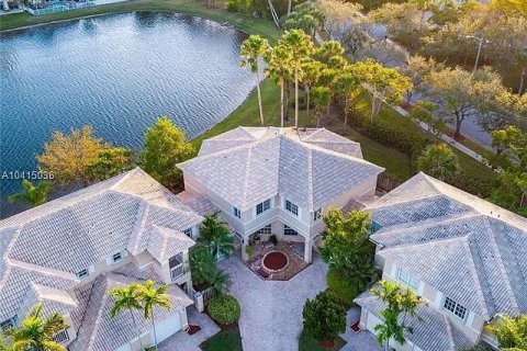 Touwnhouse à louer à Pembroke Pines, Floride: 3 chambres, 160.35 m2 № 2384915 - photo 18