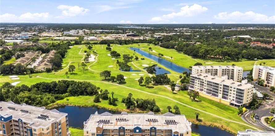 Condo in Largo, Florida, 2 bedrooms  № 2334181