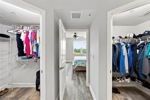 Condo in Largo, Florida, 2 bedrooms  № 2334181 - photo 28