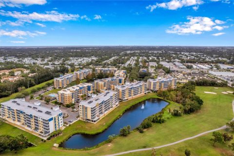Condo in Largo, Florida, 2 bedrooms  № 2334181 - photo 6