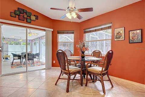 House in Cape Coral, Florida 3 bedrooms, 177.81 sq.m. № 1835147 - photo 20