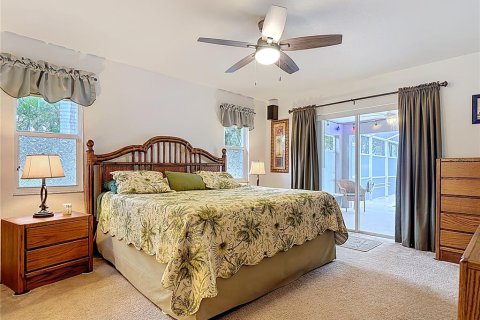 House in Cape Coral, Florida 3 bedrooms, 177.81 sq.m. № 1835147 - photo 30