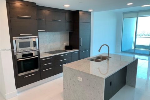 Condominio en alquiler en Miami, Florida, 1 dormitorio, 86.31 m2 № 1951346 - foto 9