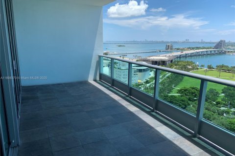 Condominio en alquiler en Miami, Florida, 1 dormitorio, 86.31 m2 № 1951346 - foto 5