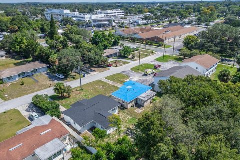 House in New Port Richey, Florida 3 bedrooms, 104.98 sq.m. № 1901952 - photo 6