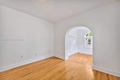 Casa en venta en Coral Gables, Florida, 3 dormitorios, 123.93 m2 № 2172645 - foto 20