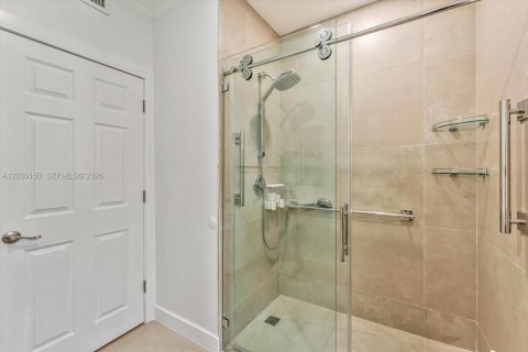 Casa en venta en Coral Gables, Florida, 3 dormitorios, 123.93 m2 № 2172645 - foto 2