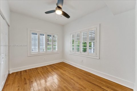 Casa en venta en Coral Gables, Florida, 3 dormitorios, 123.93 m2 № 2172645 - foto 3