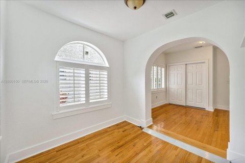 Casa en venta en Coral Gables, Florida, 3 dormitorios, 123.93 m2 № 2172645 - foto 19