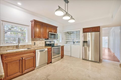 Casa en venta en Coral Gables, Florida, 3 dormitorios, 123.93 m2 № 2172645 - foto 16