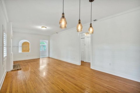 Casa en venta en Coral Gables, Florida, 3 dormitorios, 123.93 m2 № 2172645 - foto 6