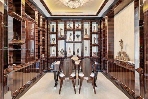 Condominio en venta en Miami Beach, Florida, 6 dormitorios, 484.67 m2 № 1806374 - foto 4