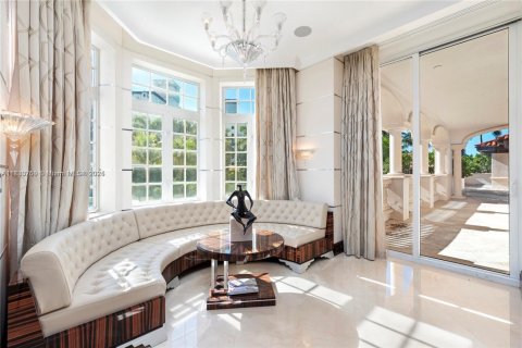 Condominio en venta en Miami Beach, Florida, 6 dormitorios, 484.67 m2 № 1806374 - foto 14