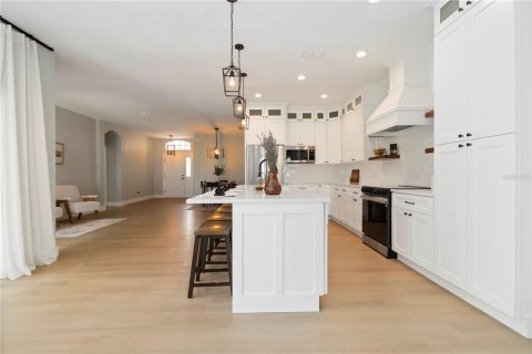 House in Palmetto, Florida 4 bedrooms, 204.76 sq.m. № 1767960 - photo 14